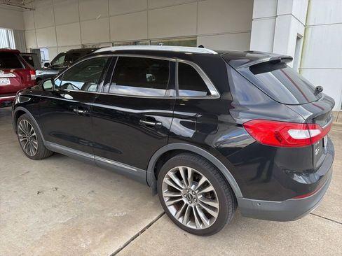 Used 2016 Lincoln MKX Reserve w/ Technology Package image 2