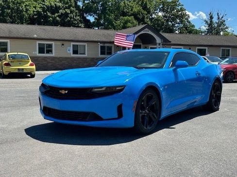 Used 2022 Chevrolet Camaro LT RWD image 1