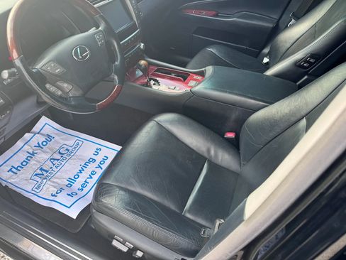 Used 2012 Lexus LS 460 AWD w/ Comfort Pkg image 14