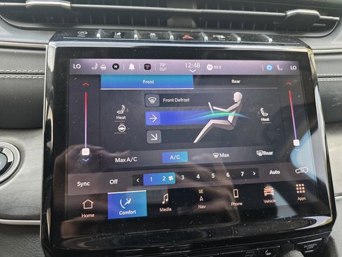 Used 2022 Jeep Grand Cherokee L Limited image 19