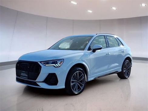 Used 2025 Audi Q3 2.0T Premium w/ Convenience Package image 6