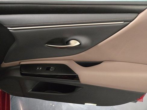 Certified 2025 Lexus ES 350 w/ Premium Package image 25