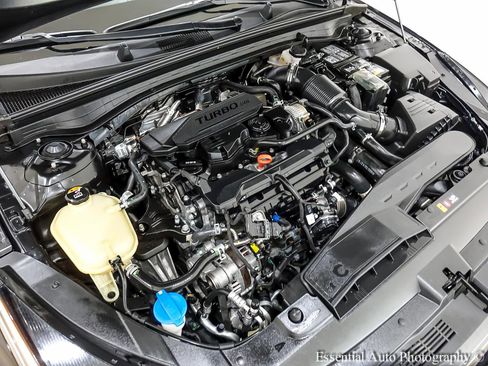 Used 2024 Kia K5 GT-Line image 35