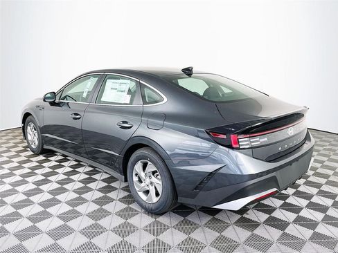 New 2026 Hyundai Sonata SE FWD image 6