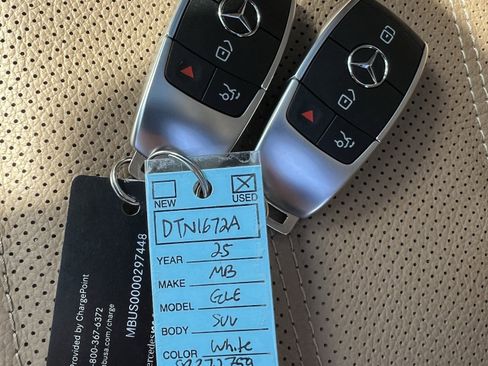 Used 2025 Mercedes-Benz GLE 450e 4MATIC image 38