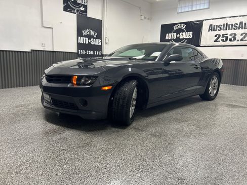 Used 2014 Chevrolet Camaro LT image 2