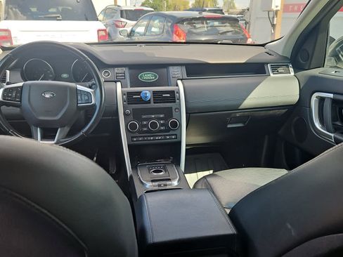 Used 2018 Land Rover Discovery Sport SE AWD/4WD image 9