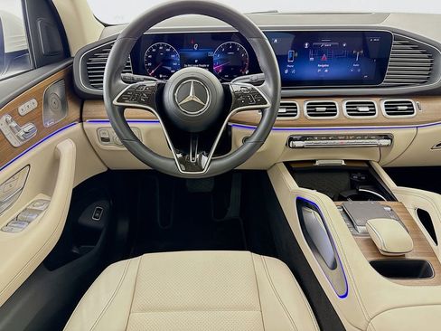 Used 2024 Mercedes-Benz GLE 350 4MATIC image 24