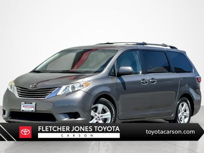 Certified 2017 Toyota Sienna LE