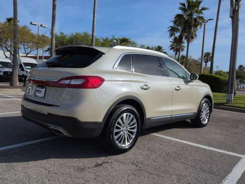 Used 2018 Lincoln MKX Select image 4