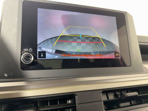 Used 2024 Toyota Tacoma SR5 image 19