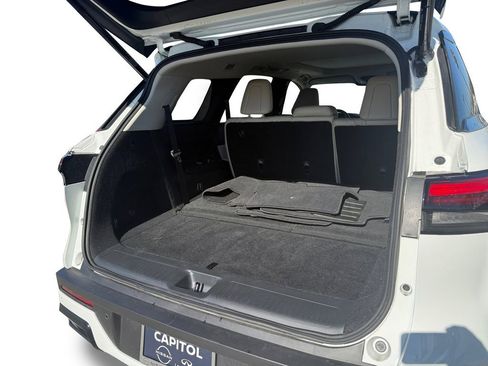 Used 2025 INFINITI QX60 Pure image 10