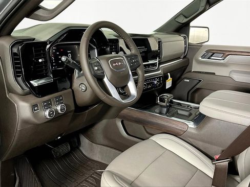 New 2026 GMC Sierra 1500 SLT w/ SLT Premium Package image 8