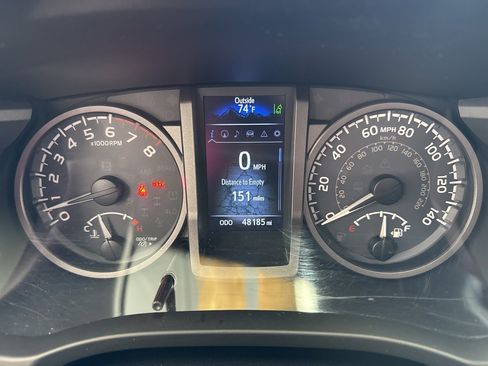 Used 2019 Toyota Tacoma TRD Off-Road image 18