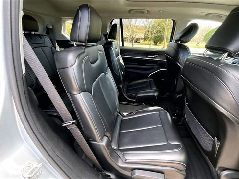 Used 2021 Jeep Grand Cherokee L Limited image 24