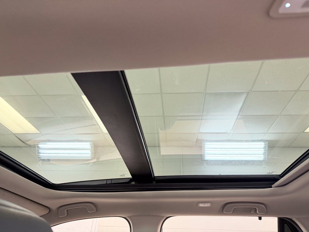 Used 2025 Honda Pilot Touring image 24