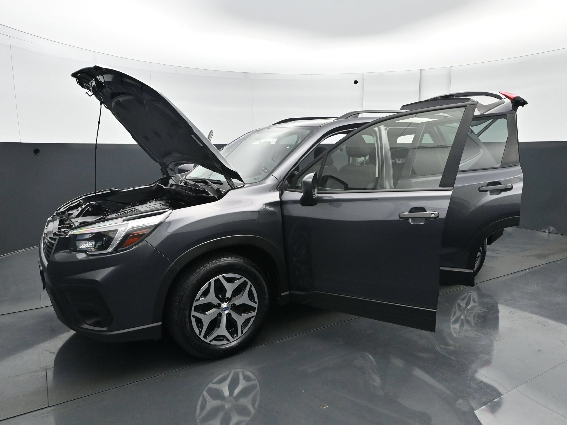 Used 2021 Subaru Forester Premium AWD/4WD image 31
