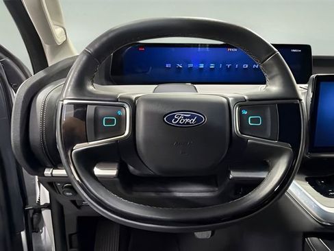 Used 2025 Ford Expedition Max Platinum AWD/4WD image 20