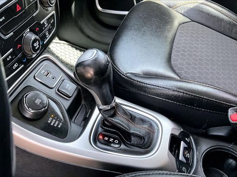 Used 2019 Jeep Compass Latitude w/ Cold Weather Group image 15