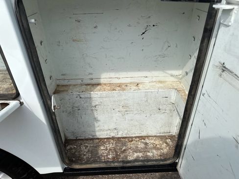 Used 2018 Ford F350 XLT image 38