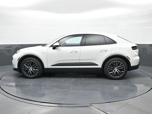 Certified 2025 Porsche Macan Electric RWD image 2