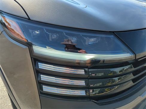 New 2026 Nissan Kicks SV w/ Charging Package image 13