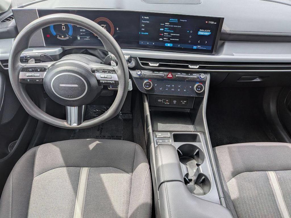 Used 2025 Hyundai Sonata SEL FWD image 24