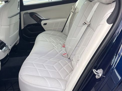 Used 2023 BMW 740i RWD image 4
