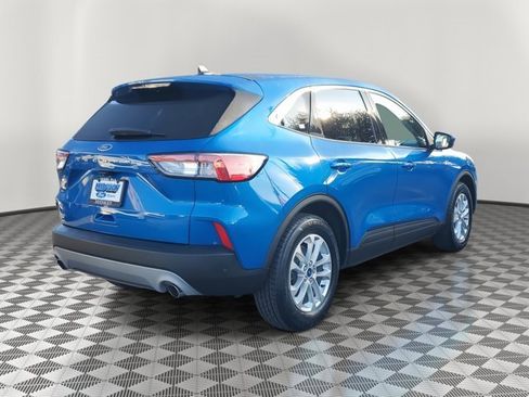Certified 2021 Ford Escape SE image 6