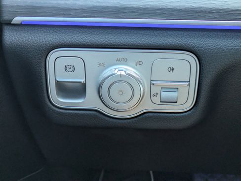 Used 2024 Mercedes-Benz GLE 350 4MATIC image 29