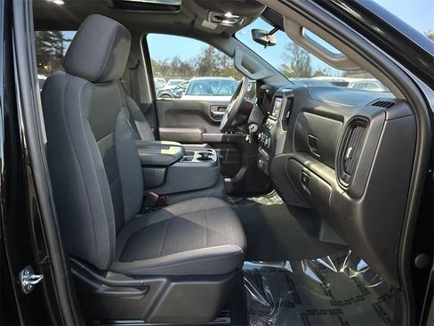 Used 2022 Chevrolet Silverado 1500 Custom image 23
