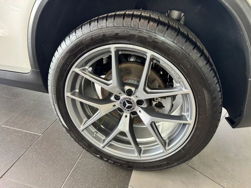 Used 2020 Mercedes-Benz GLC 300 4MATIC image 43