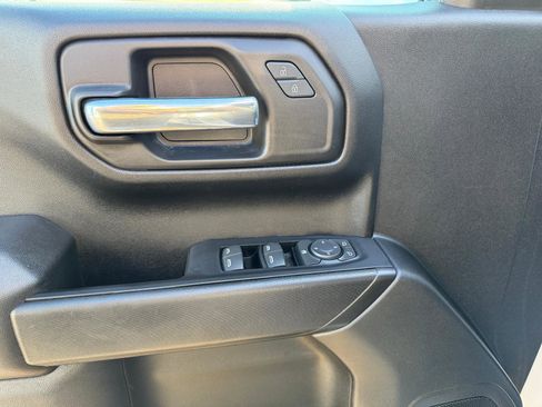 Used 2023 Chevrolet Silverado 1500 Custom image 20