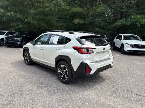 Used 2024 Subaru Crosstrek 2.0i Premium AWD/4WD image 3