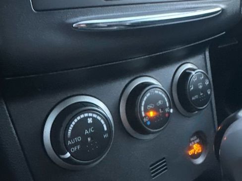 Used 2013 Nissan Rogue SL image 31