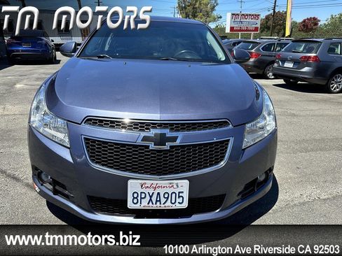 Used 2014 Chevrolet Cruze LT w/ RS Package FWD image 2