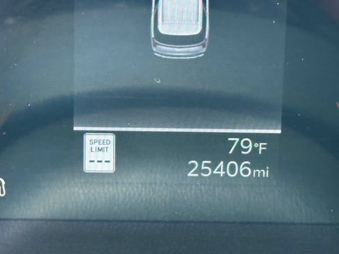 Used 2026 Kia Carnival FWD image 31