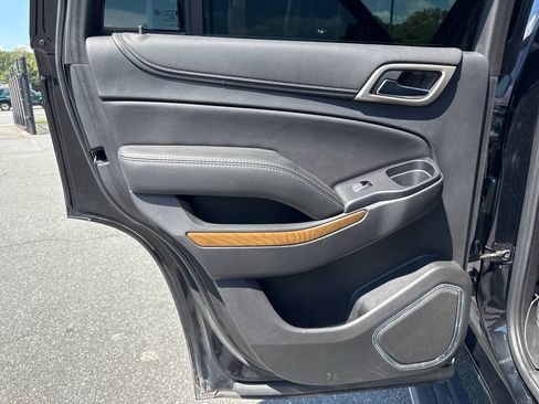 Used 2019 GMC Yukon Denali w/ Denali Ultimate Package AWD/4WD image 39