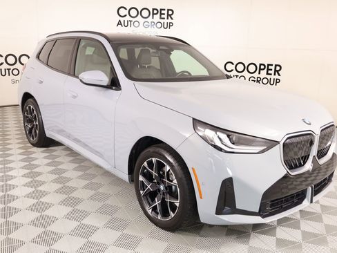 Used 2025 BMW X3 xDrive30i AWD/4WD image 1