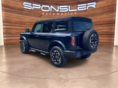 Used 2021 Ford Bronco Outer Banks image 3