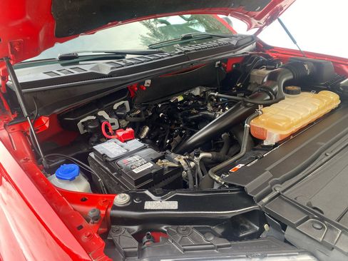 Used 2019 Ford F150 XLT w/ Equipment Group 302A Luxury image 39