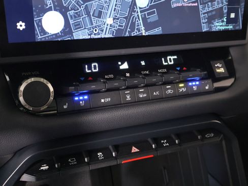 Used 2025 Toyota Tundra TRD Pro AWD/4WD image 8