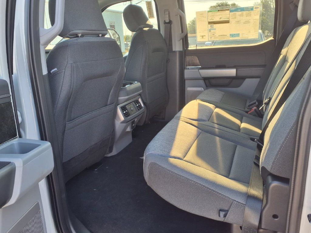 New 2026 Ford F250 XLT w/ XLT Premium Package AWD/4WD image 8