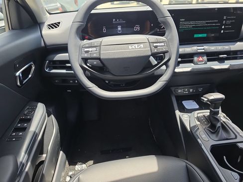 New 2026 Kia K4 EX FWD image 13