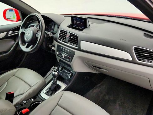 Used 2018 Audi Q3 2.0T Premium FWD image 25