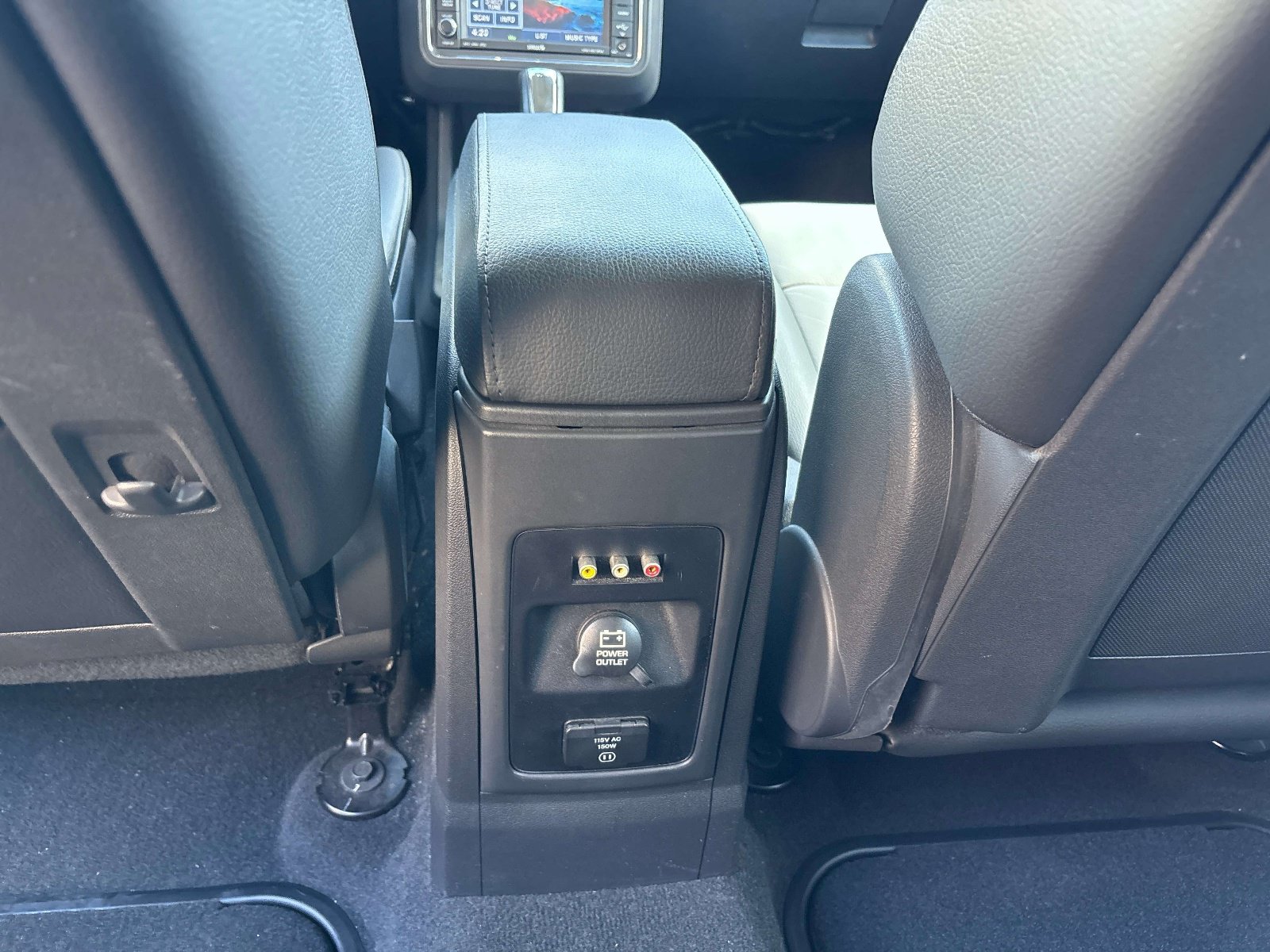 Used 2009 Dodge Journey R/T w/ Rear Seat Video Group FWD image 15