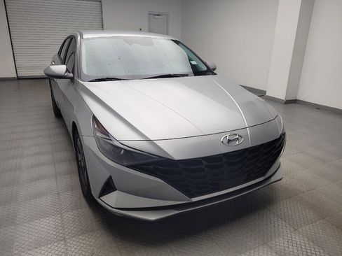 Used 2021 Hyundai Elantra SEL w/ Convenience Package FWD image 14