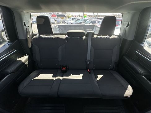 Used 2024 Chevrolet Silverado 1500 LT image 21