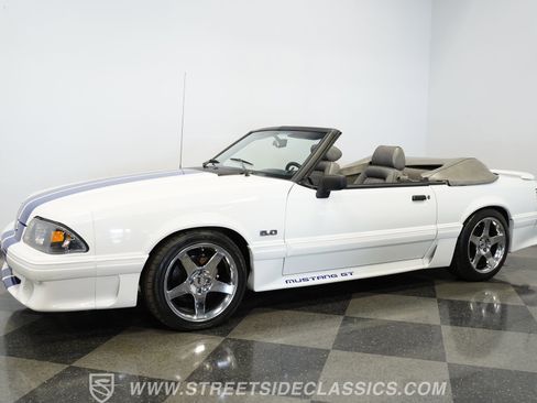 Used 1989 Ford Mustang GT image 6