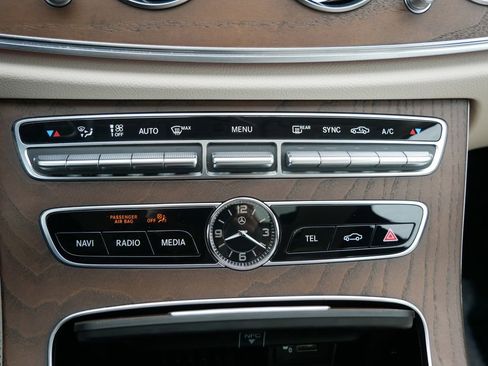 Used 2020 Mercedes-Benz E 450 4MATIC Sedan image 22